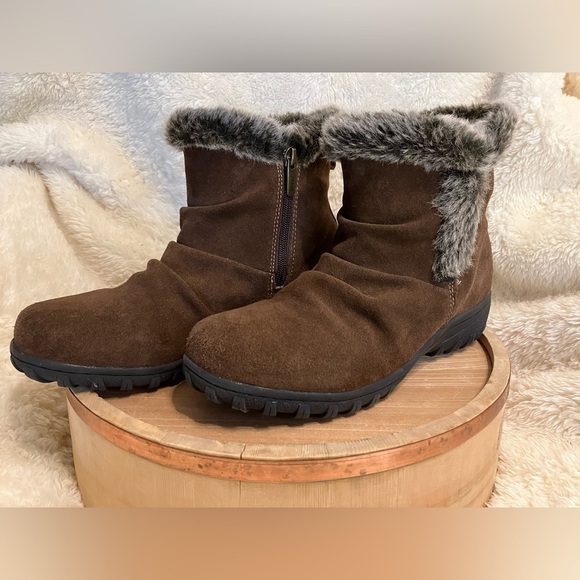 Khombu Lisa All Weather Snow Boots Brown Suede Ankle Booties Faux Fur Size 9 - Picture 3 of 9